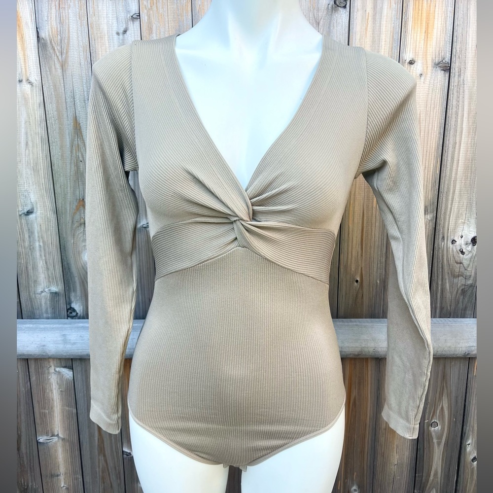 FINAL PRICE: Aura Tan Long-Sleeve Ribbed Fabric Bodysuit